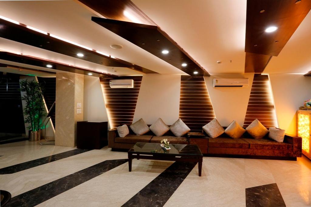 Airport La Sapphire Hotel & Restaurant 新德里 外观 照片