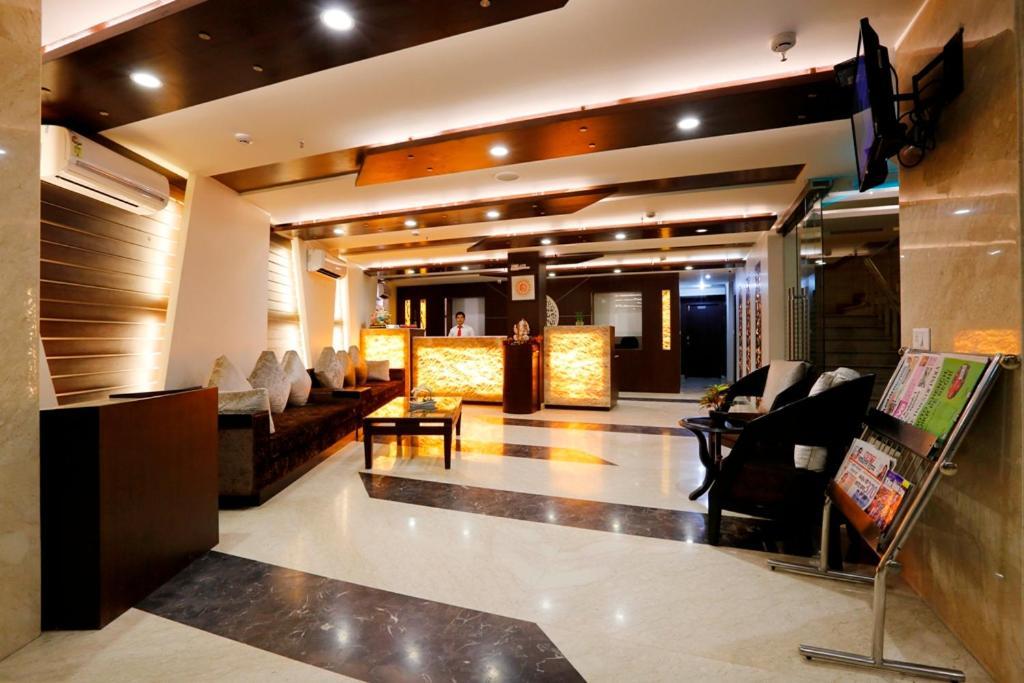 Airport La Sapphire Hotel & Restaurant 新德里 外观 照片
